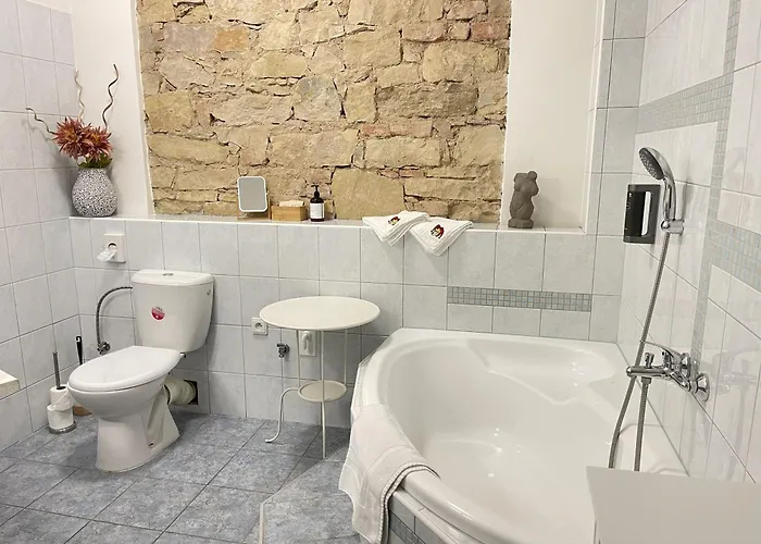 U Kaspara Πανσιόν 4*